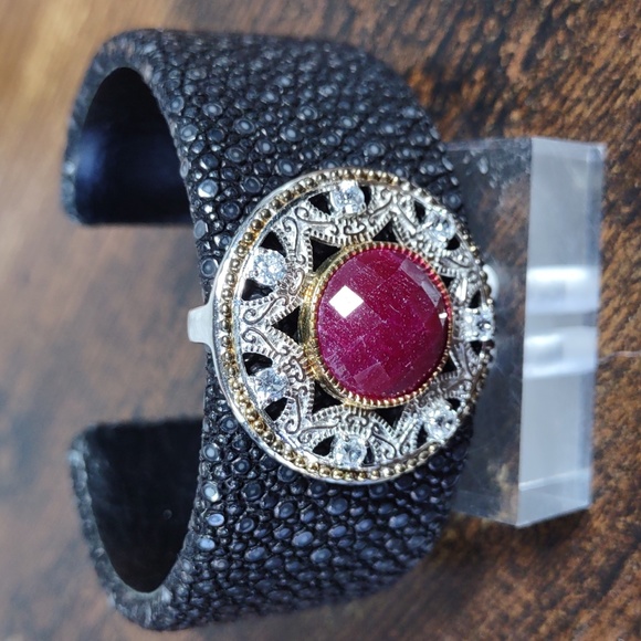 Stingray Leather/Sterling Silver/Gemstone Cuff - Picture 4 of 10